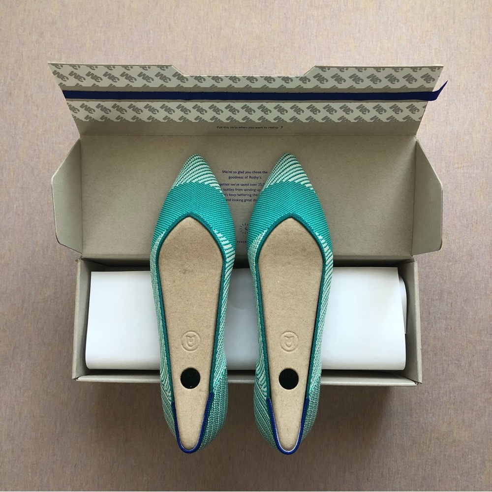 Rothys calypso point flats